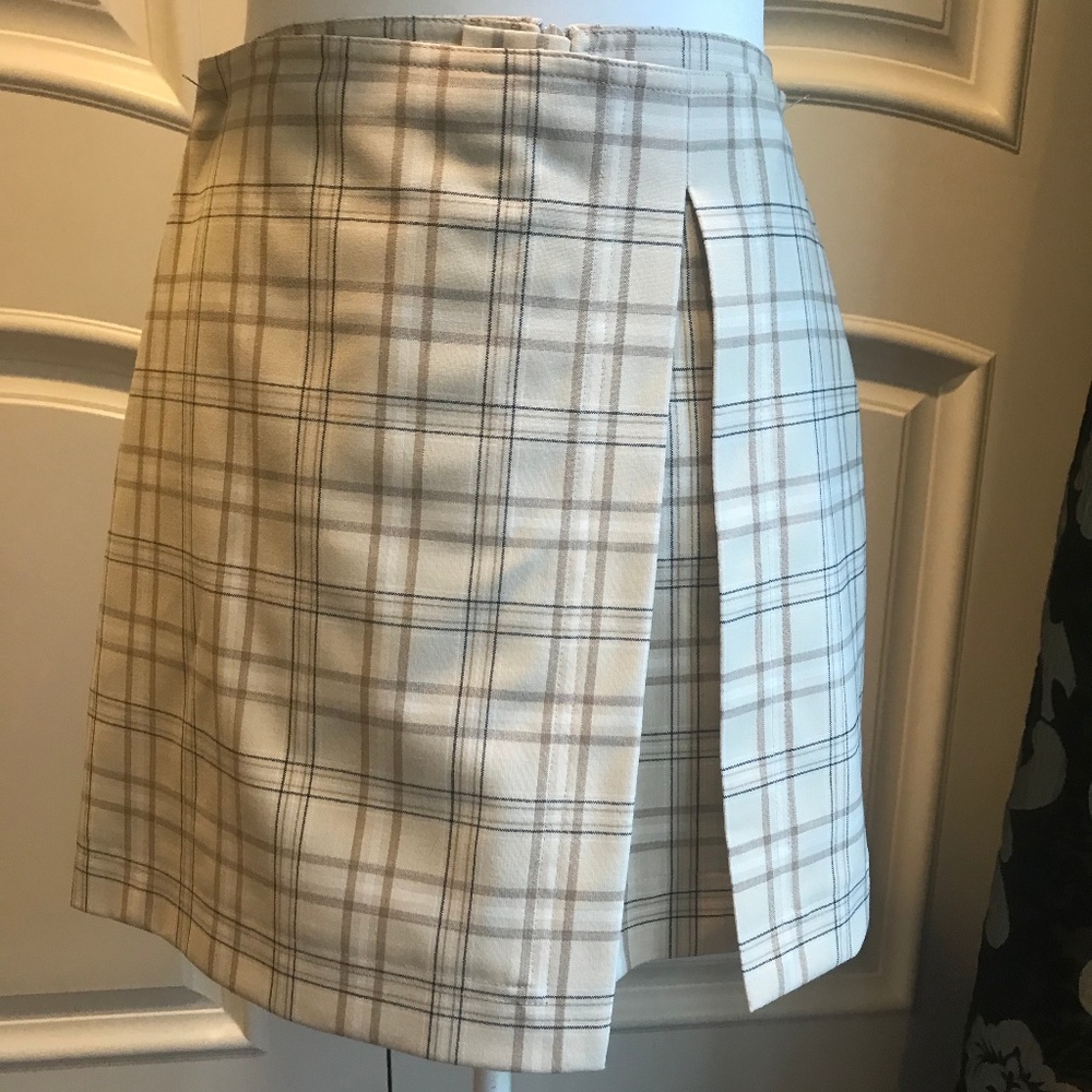 GOLF SKORT LYLE & SCOT